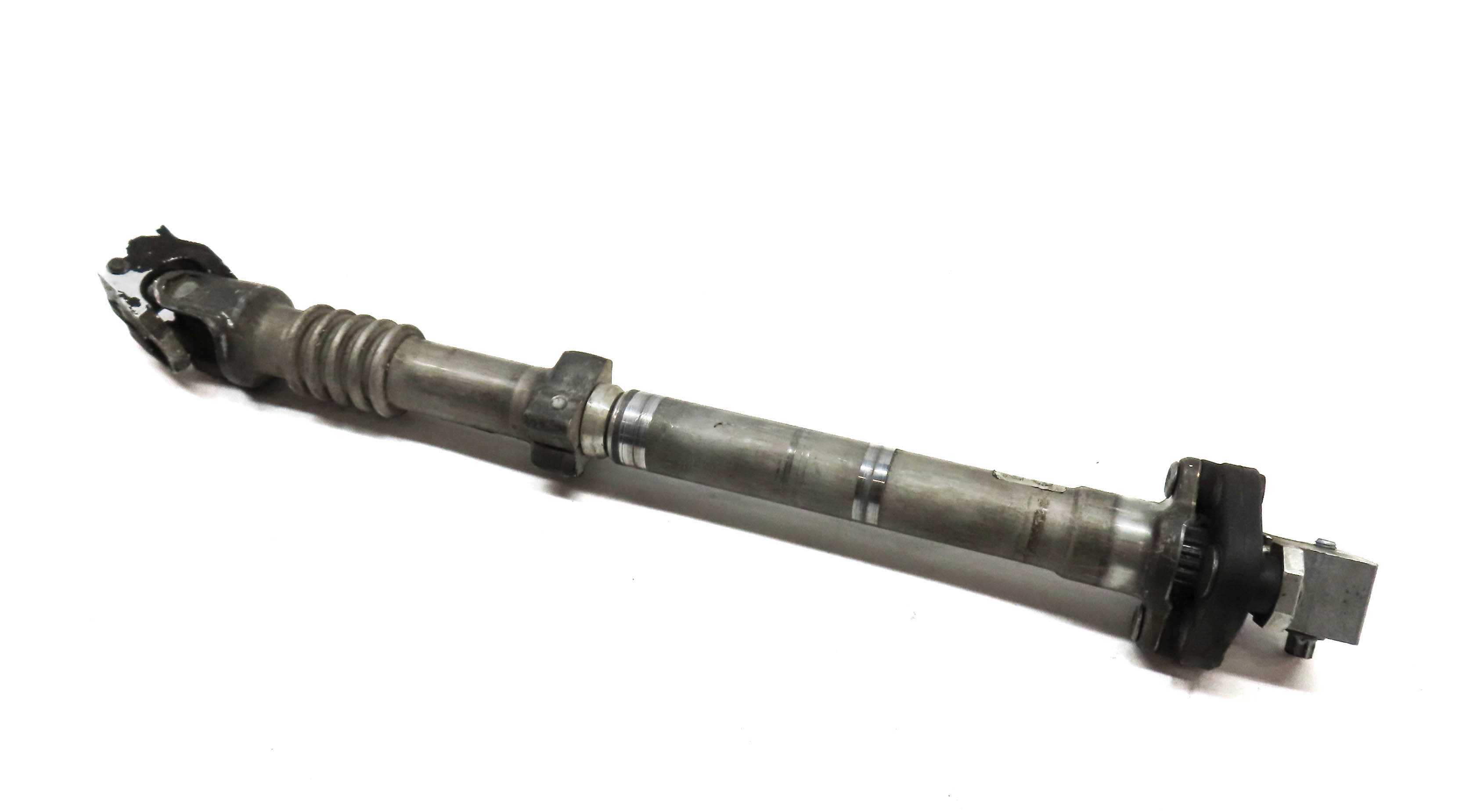 2014 BMW 650i GRAN COUPE (F06) FRONT LEFT STEERING COLUMN U-JOINT SHAFT — exact item pictured
